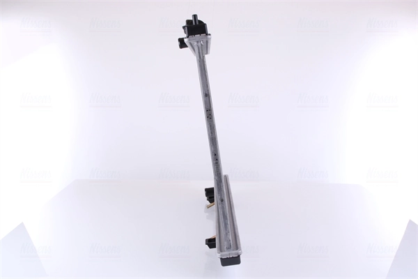 Radiador de esfriamento de motor Nissens 68732 preço, a partir de 145,83 USD