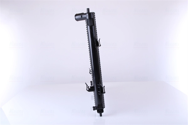 Radiador de esfriamento de motor Nissens 67077 preço, a partir de 110,07 USD