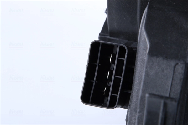 Difusor do radiador de esfriamento, montado com motor e roda de aletas 850049 Nissens