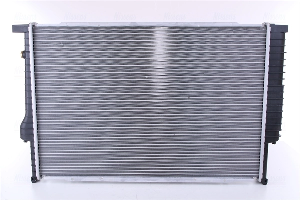 60747A Nissens Radiador de esfriamento de motor
