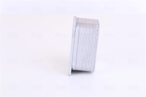 Compre 90824 Nissens Radiador de óleo (frigorífico), debaixo de filtro