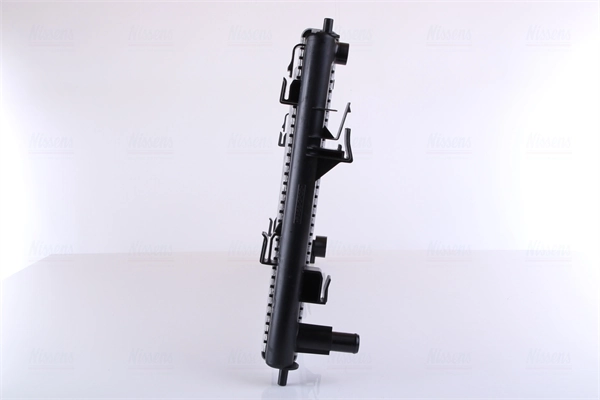 Compre 68737 Nissens Radiador de esfriamento de motor