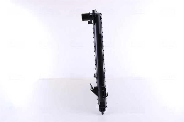 Radiador de esfriamento de motor Nissens 67508 preço, a partir de 132,94 USD