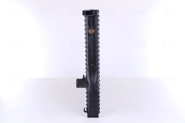 Radiador de esfriamento de motor Nissens 60747A preço, a partir de 128,70 USD