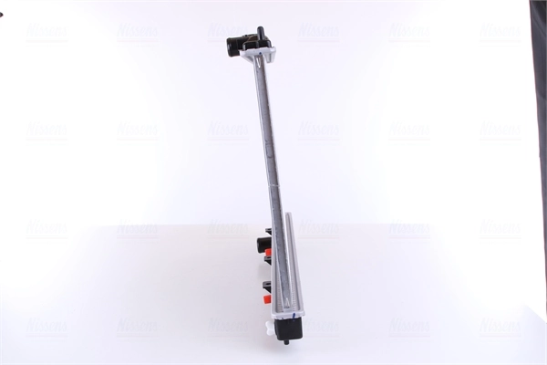 Radiador de esfriamento de motor Nissens 62894 preço, a partir de 88,27 USD