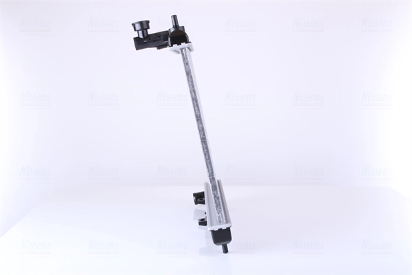 Radiador de esfriamento de motor Nissens 67495 preço, a partir de 85,99 USD