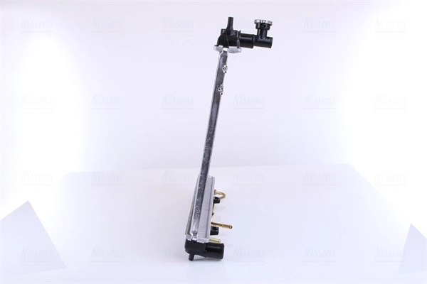 Compre 67496 Nissens Radiador de esfriamento de motor