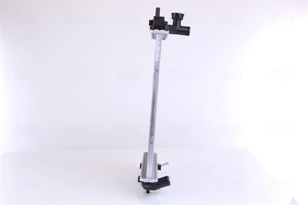 Radiador de esfriamento de motor Nissens 617548 preço, a partir de 170,22 USD