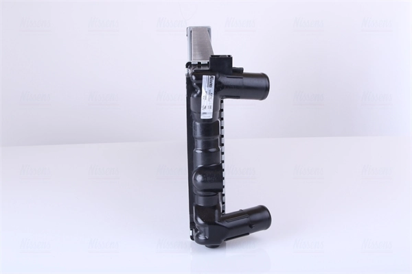 Radiador de esfriamento de motor Nissens 62312 preço, a partir de 58,70 USD