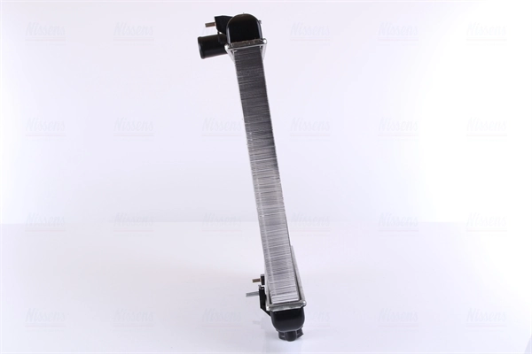Radiador de esfriamento de motor Nissens 61810 preço, a partir de 52,94 USD