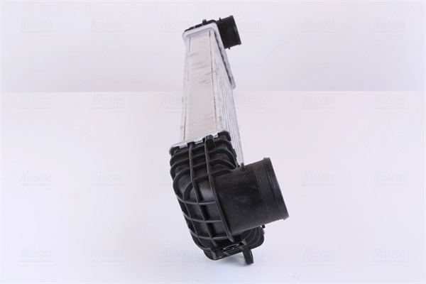 Compre 96722 Nissens Radiador de intercooler