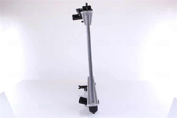 Radiador de esfriamento de motor Nissens 646935 preço, a partir de 225,45 USD