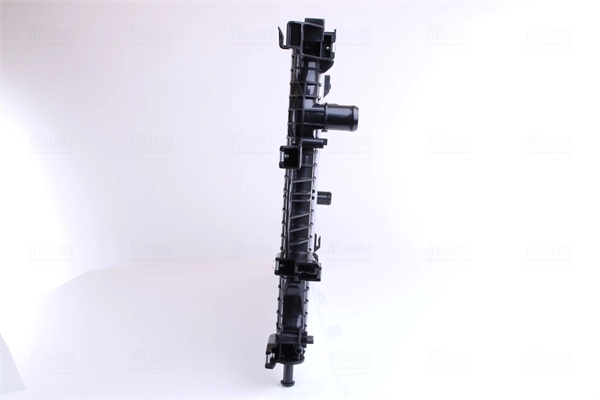 Compre 620156 Nissens Radiador de esfriamento de motor