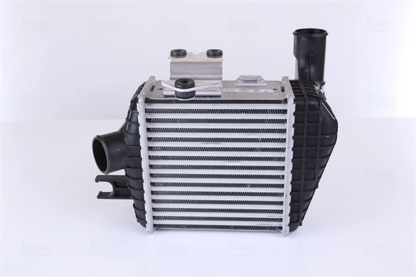Radiador de intercooler Nissens 96661 preço, a partir de 171,96 USD