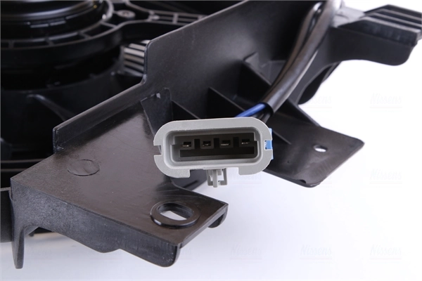 Difusor do radiador de esfriamento, montado com motor e roda de aletas 85402 Nissens