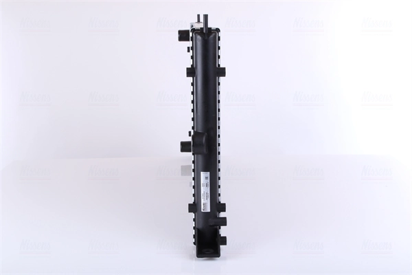 Radiador de esfriamento de motor Nissens 67305 preço, a partir de 90,18 USD