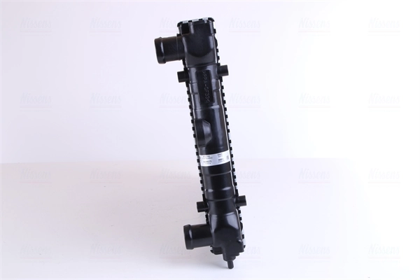 Radiador de esfriamento de motor Nissens 651741 preço, a partir de 62,55 USD