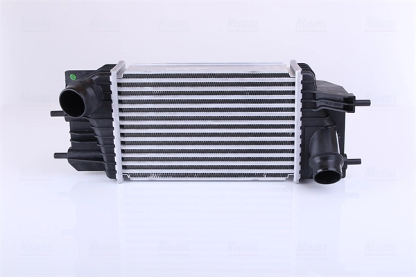 Compre Radiador de intercooler Nissan JUKE 