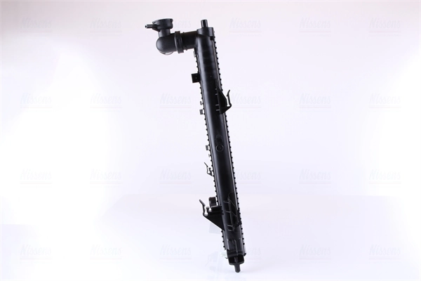 Radiador de esfriamento de motor Nissens 67606 preço, a partir de 188,48 USD