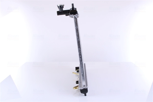 Radiador de esfriamento de motor Nissens 67496 preço, a partir de 118,18 USD
