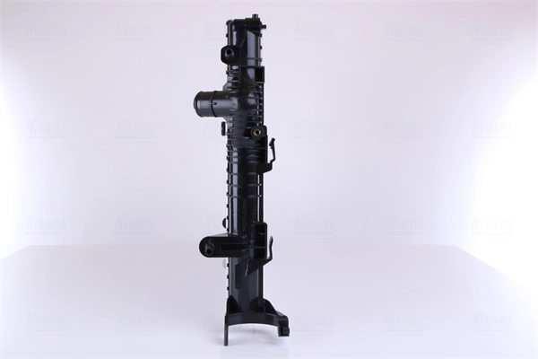 Radiador de esfriamento de motor Nissens 637648 preço, a partir de 108,96 USD