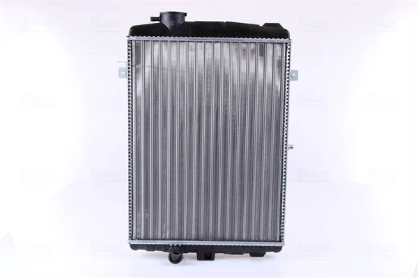 Radiador de esfriamento de motor para Audi 80 B1 82