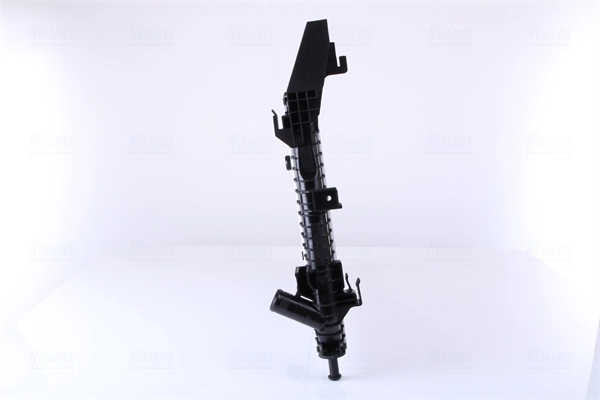 Radiador de esfriamento de motor Nissens 66860 preço, a partir de 76,62 USD