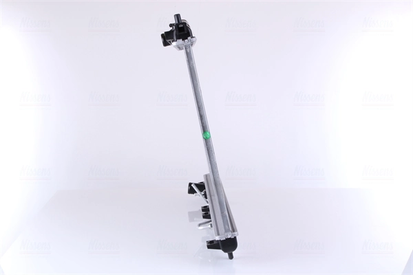 Radiador de esfriamento de motor Nissens 67033 preço, a partir de 152,15 USD