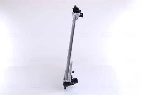 Compre 67031 Nissens Radiador de esfriamento de motor
