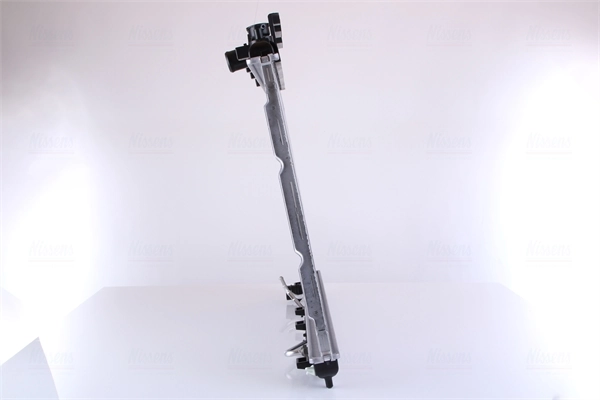 Radiador de esfriamento de motor Nissens 67528 preço, a partir de 190,74 USD