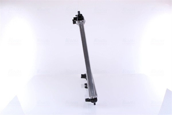 Radiador de esfriamento de motor Nissens 67032 preço, a partir de 128,76 USD