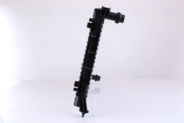 Radiador de esfriamento de motor Polcar 133408A7