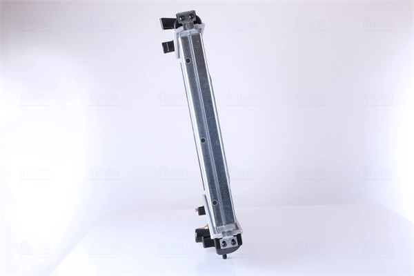 Radiador de esfriamento de motor Nissens 61020A preço, a partir de 241,76 USD