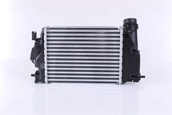 Radiador de intercooler Nissens 961122 preço, a partir de 160,59 USD