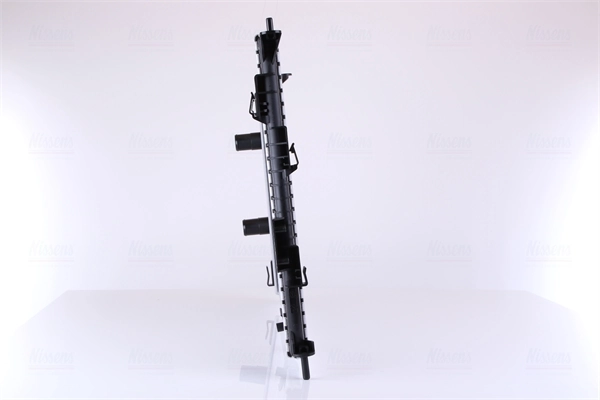 Radiador de esfriamento de motor Nissens 67363 preço, a partir de 131,87 USD