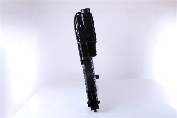 Radiador de esfriamento de motor Nissens 62685A preço, a partir de 196,58 USD