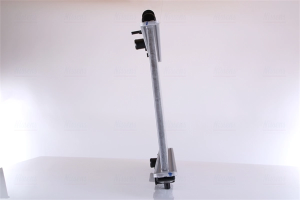 Radiador de esfriamento de motor Nissens 64718 preço, a partir de 106,82 USD