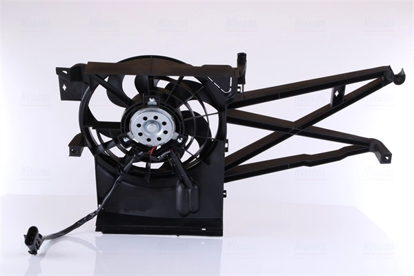 85017 Nissens Difusor do radiador de esfriamento, montado com motor e roda de aletas
