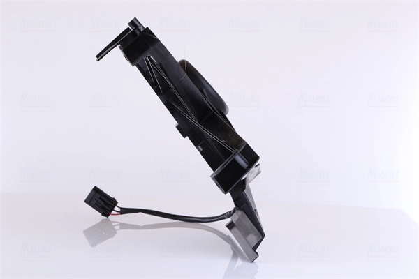 Compre 85017 Nissens Difusor do radiador de esfriamento, montado com motor e roda de aletas