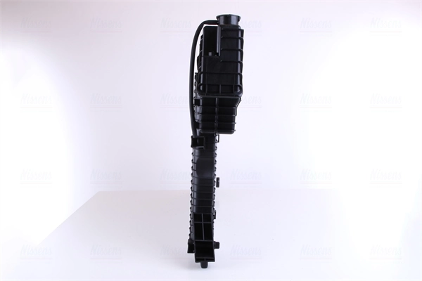 Radiador de esfriamento de motor Nissens 62664A preço, a partir de 196,58 USD