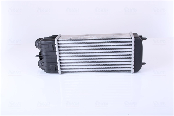 Radiador de intercooler Nissens 96612 preço, a partir de 71,04 USD