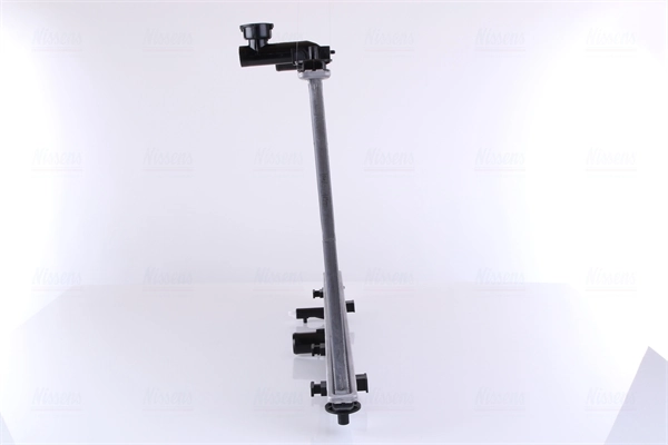 Radiador de esfriamento de motor Nissens 68555 preço, a partir de 138,99 USD