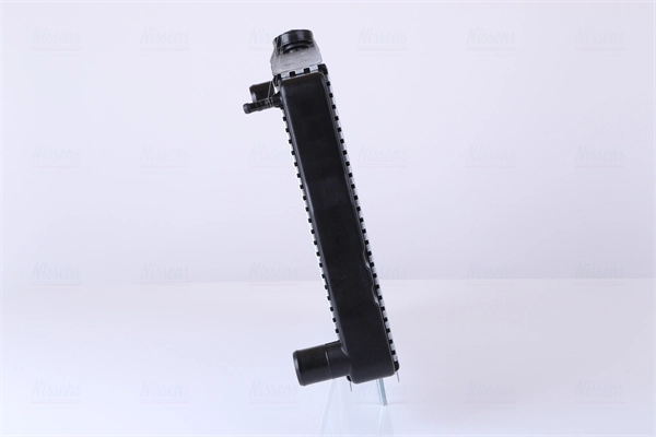 Radiador de esfriamento de motor Nissens 63800 preço, a partir de 70,07 USD