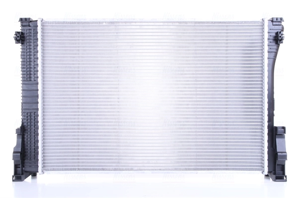 Radiador de esfriamento de motor Nissens 67161 preço, a partir de 142,66 USD