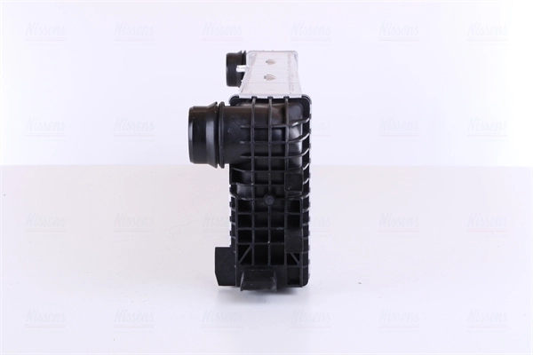Radiador de intercooler Nissens 96017 preço, a partir de 230,10 USD