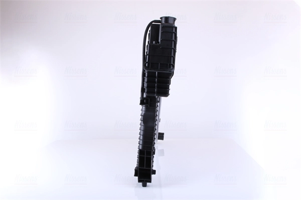 Radiador de esfriamento de motor Nissens 62687A preço, a partir de 150,69 USD