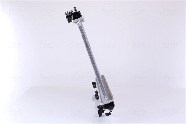 Radiador de esfriamento de motor Nissens 67709 preço, a partir de 137,51 USD