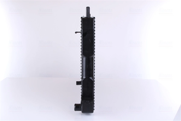 Radiador de esfriamento de motor Nissens 62213 preço, a partir de 95,93 USD