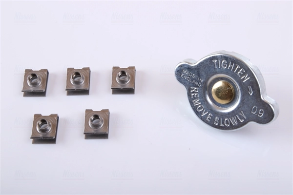 Radiador de esfriamento de motor Mazda 323 preço, a partir de 67,47 USD