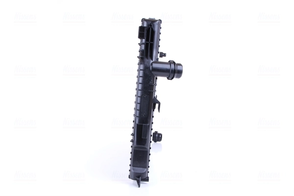 Radiador de esfriamento de motor Nissens 60809 preço, a partir de 153,71 USD